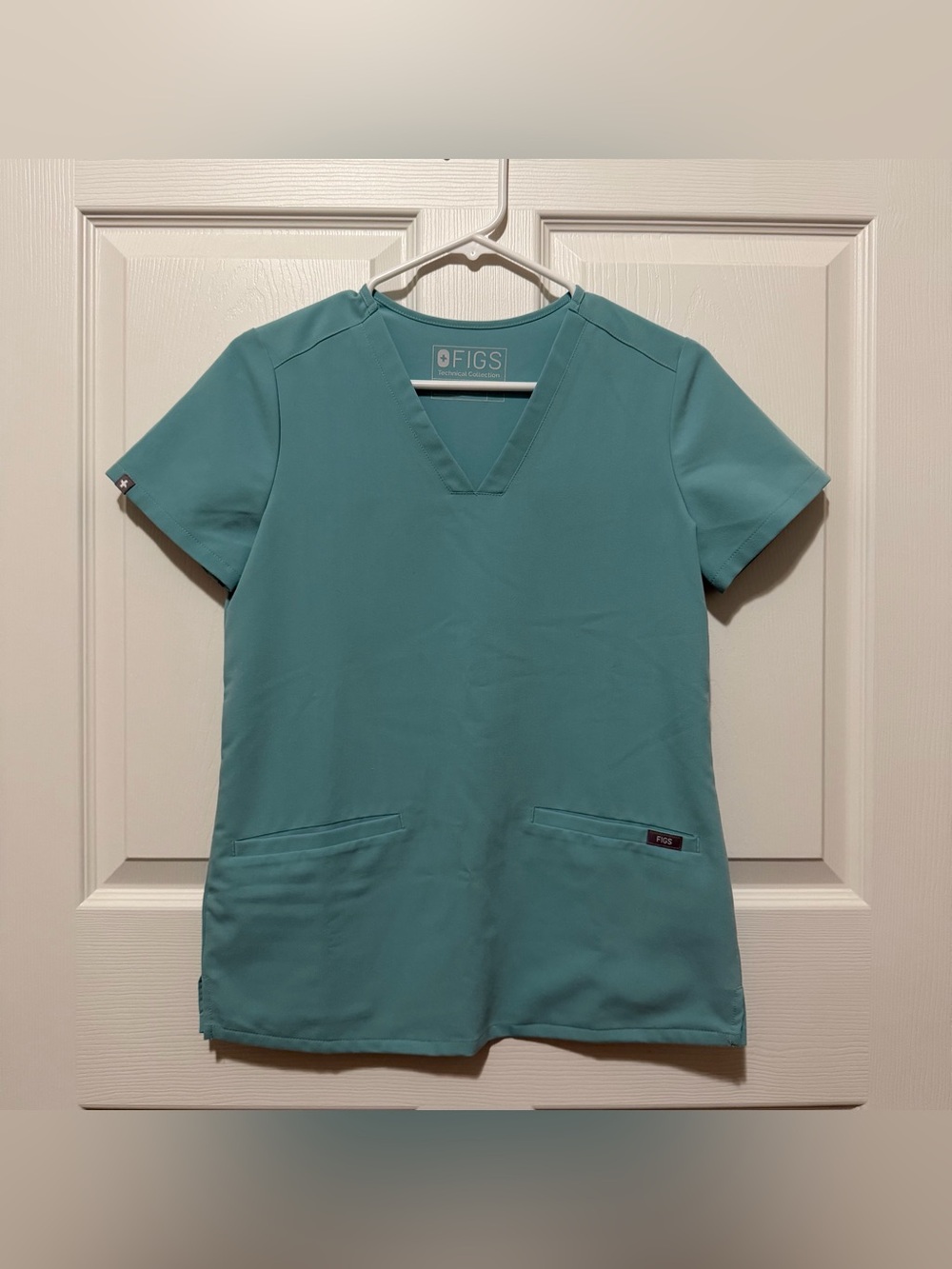 FIGS Casma Scrub Top